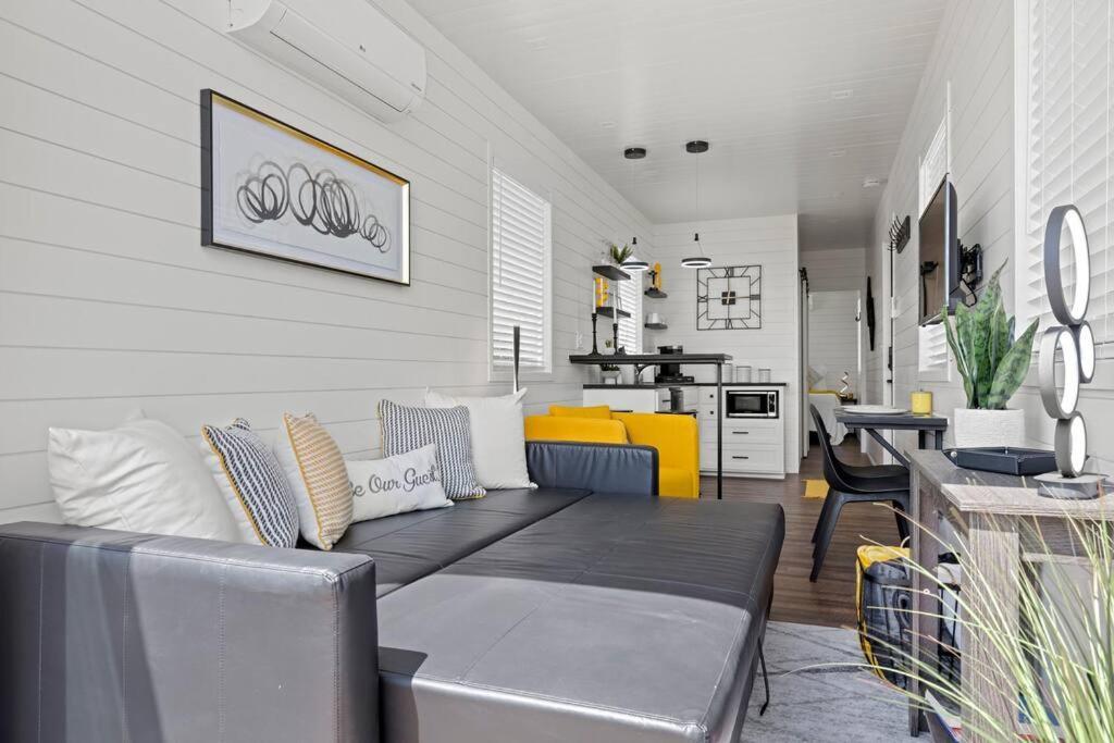 New The Yellow Beacon-Luxury Shipping Container فريدريكسبيرغ المظهر الخارجي الصورة